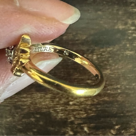 Juicy Couture | - Picture 4 of 5